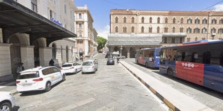 Cagliari, aggredita al semaforo per una moneta: “Voleva denaro, non ho acconsentito”