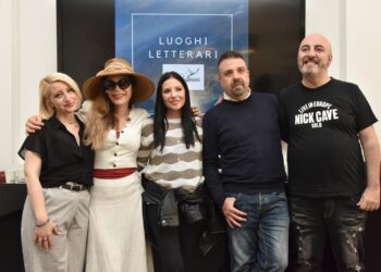 L’isola dei centenari raccontata da cinque scrittori: viaggio nei paesi nascosti della Sardegna