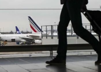 Continuità aerea in Sardegna, Salvini avverte: “Pressioni per aumentare i prezzi: se la guerra continua, rincari inevitabili”