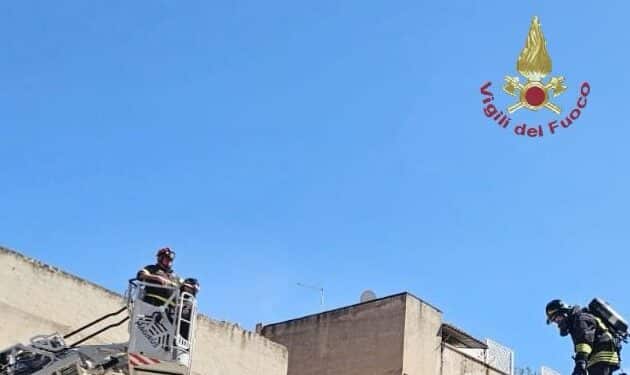 Cagliari, a fuoco la canna fumaria di un ristorante: salvo il locale