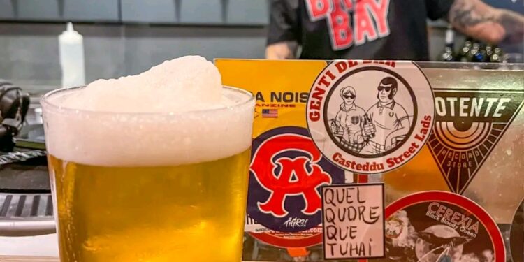 Fuga da Stampace, i locali chiudono anche nel regno della movida: “Non è marketing, qui non c’è futuro”