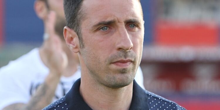 Andrea Cossu condannato per un pugno a uno steward dopo Venezia-Cagliari: la decisione dei giudici