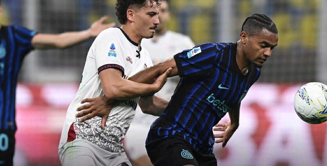 Inter-Cagliari 3-0, il catenaccio di Pisacane non serve a niente: Barella innesca la goleada, salvezza ancora in bilico