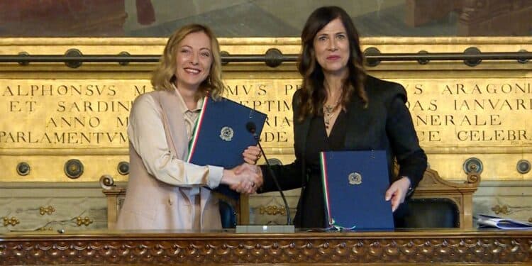 Guerra Roma-Cagliari, il Governo Meloni boccia altre due leggi della Giunta Todde: sotto tiro Stabilità e Trenino Verde