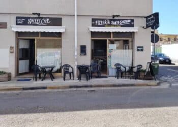 Sinnai, il bar chiude a pranzo perché la bolletta costa troppo: “Situazione instabile nel Mondo”
