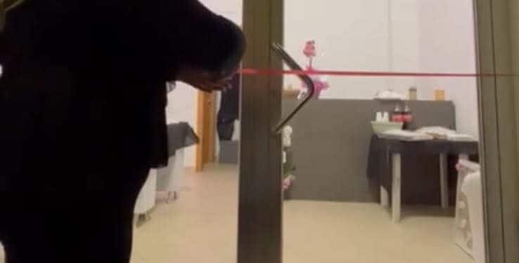 Quartu, svaligiato il negozio di estetica aperto pochi mesi fa: 5 mila euro di danni, serranda e porta da sostituire