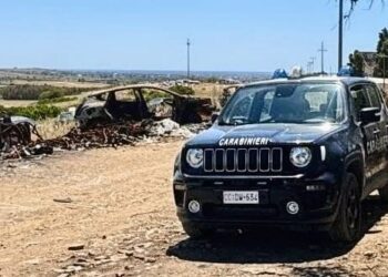 Maxi operazione dei carabinieri a Pizz’e Pranu a Selargius, recuperate 10 auto rubate e sequestrata una discarica abusiva