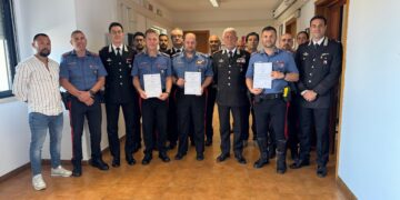 Il Generale Luigi Grasso premia i carabinieri che hanno salvato vite umane a Cagliari e Quartu Sant’Elena