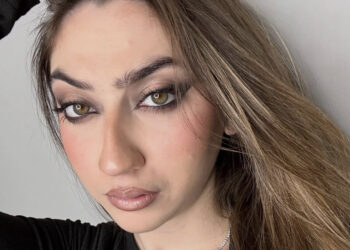 Terribile scontro frontale fra due auto: Samantha muore a 21 anni, era il  suo primo giorno di lavoro