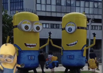 Cagliari saluta i Minions del Parco della Musica: rimossi all’alba tra sorpresa e malinconia