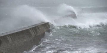 Sardegna sferzata dal maestrale ed è di nuovo allerta meteo: raffiche fino a burrasca e crollo delle temperature