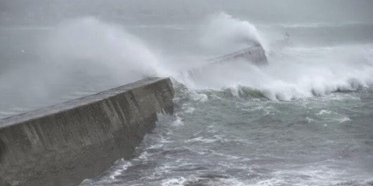 Sardegna sferzata dal maestrale ed è di nuovo allerta meteo: raffiche fino a burrasca e crollo delle temperature