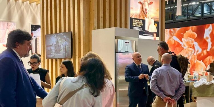 Il Pecorino Romano protagonista a TuttoFood: “Autenticità e qualità, la nostra filiera è sempre più solida in un mercato internazionale incerto”