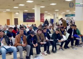 Otto studenti da Gaza arrivano a Cagliari: “Qui possiamo ricominciare a studiare e sperare”