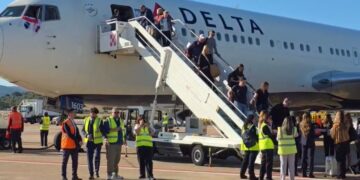 Eccolo il primo volo diretto fra Sardegna e New York: atterrato alle 8 all’aeroporto Aga Khan e ripartito per la Grande Mela