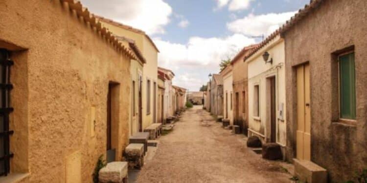 Allarme spopolamento: in Sardegna sempre più case vuote, l’isola fatica ad attrarre nuovi residenti