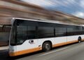 Compra il biglietto online, paga ma l’app non lo registra: turista multato sul bus a Cagliari