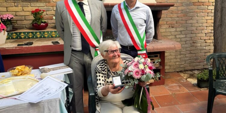 Cagliari festeggia una nuova centenaria, la dottoressa Antonietta Camba