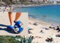 Portoscuso, nuova polemica sotto l’ombrellone in spiaggia: “Troppi ragazzi che giocano a pallone”