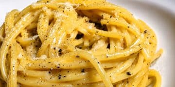 La cultura nel piatto: spaghetti cacio e pepe