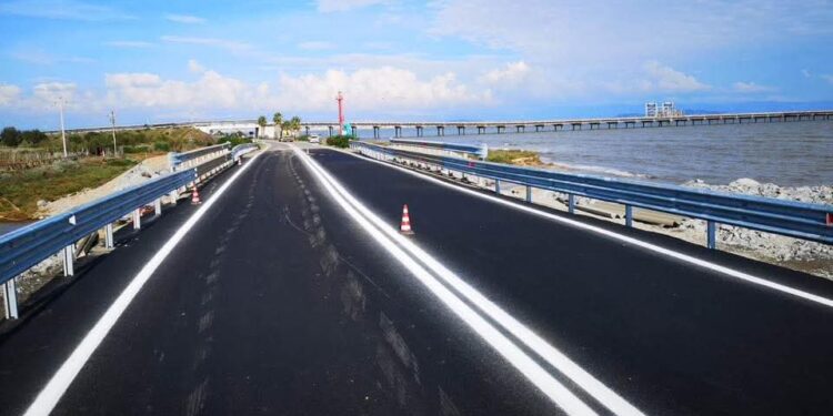 Ss 195, nuovo percorso per evitare i lavori nel tratto danneggiato dal ciclone Harry: “Cantiere non rinviabile”
