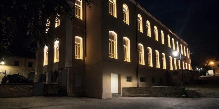 Mandas, bullizzato da un gruppo di ragazzini durante la notte, intervengono i carabinieri