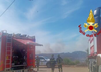 Inferno di fuoco tra Nuraminis e Monastir, domenica di grande paura: in azione i vigili del fuoco
