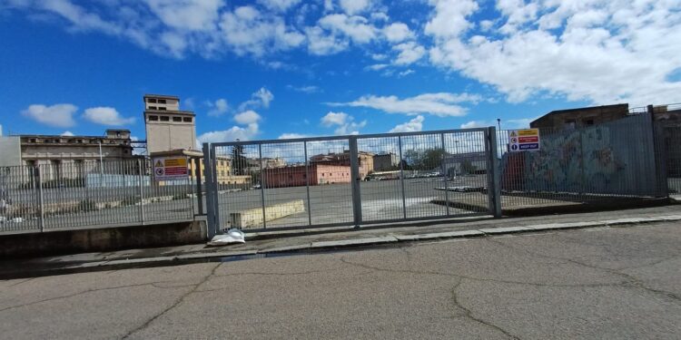 Cagliari: “Parcheggio di viale La Playa chiuso da 5 mesi per cantieri mai partiti”