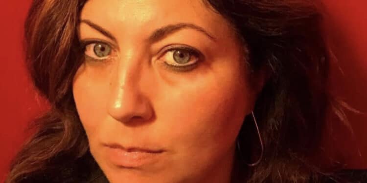 Leggere la realtà attraverso lo sguardo: la filosofia dei laboratori della fotografa Fiorella Sanna