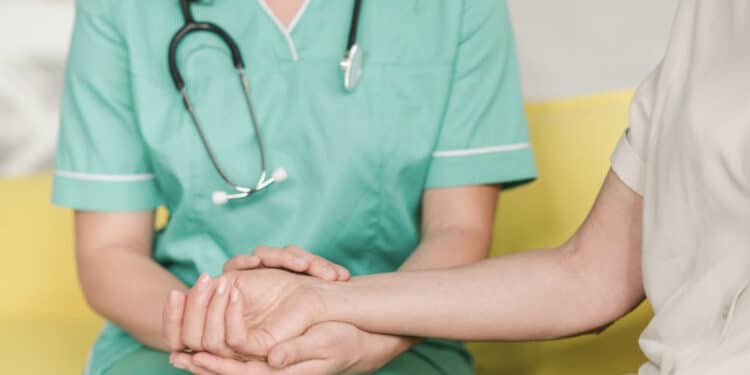 Cagliari, rischio clinico e condizioni organizzative critiche per gli infermieri dell’urgenza pediatrica: “Solo 2 unità per turno”