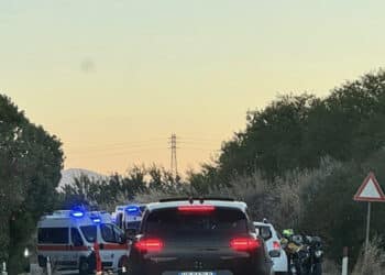 Villanovaforru-Sardara, grave incidente sulla SP 52: scontro tra auto e moto, diversi feriti