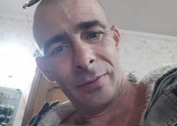 Tragedia sulla provinciale 2 di Assemini: morto il 44enne Mauro Sanna, grave una carabiniera ferita insieme a suo figlio