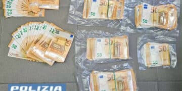 Blitz antidroga della polizia nel Medio Campidano: sequestrati 50 mila euro a San Gavino