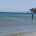 Quartu, si sente male mentre fa il bagno al Poetto: morto un 70enne