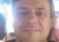 Schiacciato dal carico d’acciaio in un tragico incidente: muore a 57 anni il camionista sardo Sandro Puledda