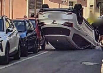 Quartu, incidente stradale in via Sicilia angolo via Cagliari: un’auto ribaltata