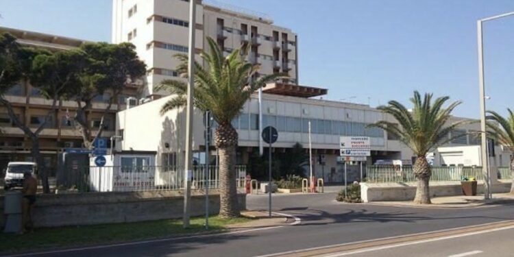 Cagliari, dietro la puzza di gas “il sospetto del polo industriale: aria irrespirabile a Genneruxi, la faccenda si fa seria”