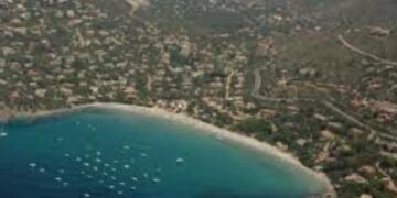 “Club nautico a Torre delle Stelle , ecco la verità sui 50 posti barca: i parcheggi non c’entrano nulla”