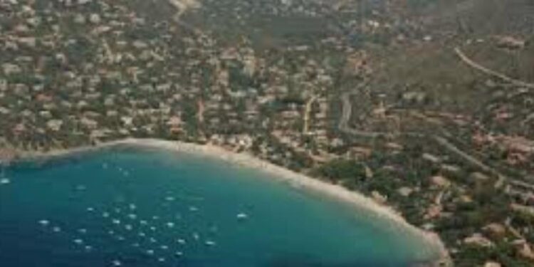 “Club nautico a Torre delle Stelle , ecco la verità sui 50 posti barca: i parcheggi non c’entrano nulla”