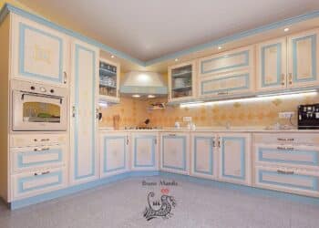 L’esclusività del fatto a mano: cucine d’autore Bruno Mandis tra cultura sarda e design unico