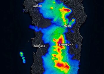 Sardegna nella morsa dei temporali, tuoni forti anche su Cagliari: ecco la situazione in tempo reale