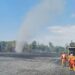 Serramanna, un vortice di fuoco davanti alle squadre antincendio: le immagini del rarissimo e pericoloso fenomeno (VIDEO)