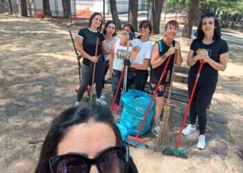 Burcei, sacchi e scope in mano per ripulire il paese: successo per la seconda giornata ecologica