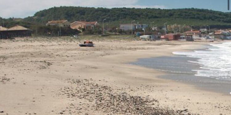 Tragedia al lido di Platamona: annega 78enne, inutili i soccorsi