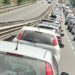 Scooter esce fuori strada lungo l’Asse Mediano: lunghe code e traffico in tilt