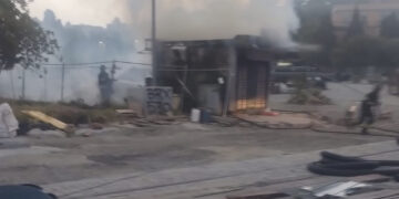 Cagliari, a rogo l’edicola di Viale Diaz accanto ai lavori della metro