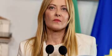 Assalto dei migranti, interviene la Meloni: pronti a bloccare Schengen con la Spagna