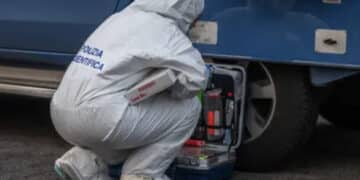 Donna malata di 80 anni uccisa a coltellate: fermato il figlio