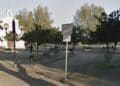 Assemini, donna nuda al parco fra le famiglie inveisce contro il coro della chiesa