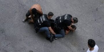 Cagliari, in piazza Costituzione il sit-in per Abderrahim Fakir: “Verità e giustizia”